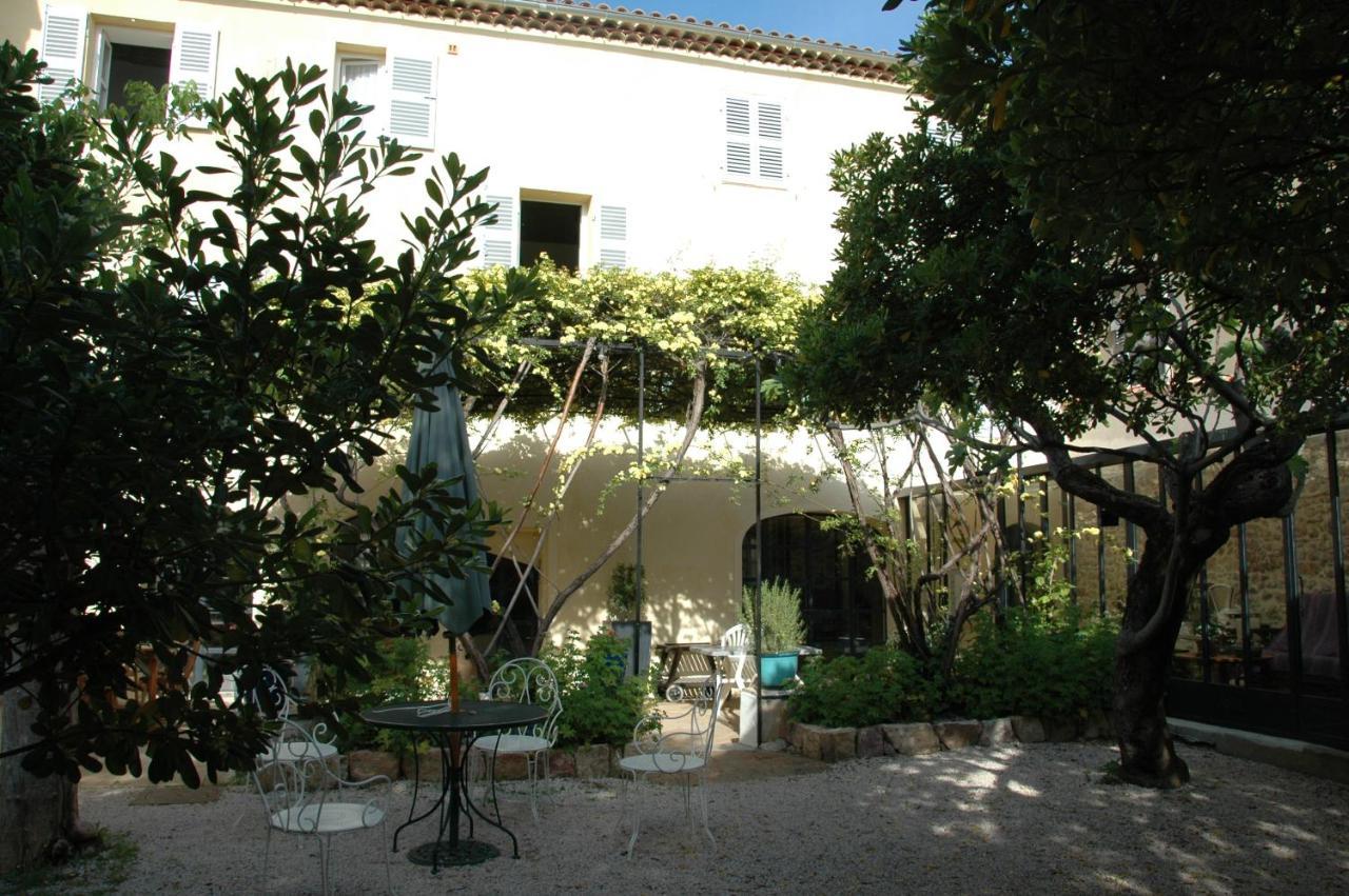 Le Vieux Logis Chambres D'Hotes La Farlede Exterior photo